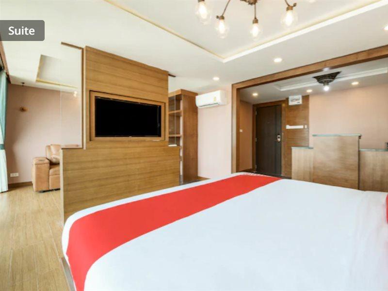 Super Oyo 458 Nakorn Siam Boutique Hotell Pattaya Exteriör bild